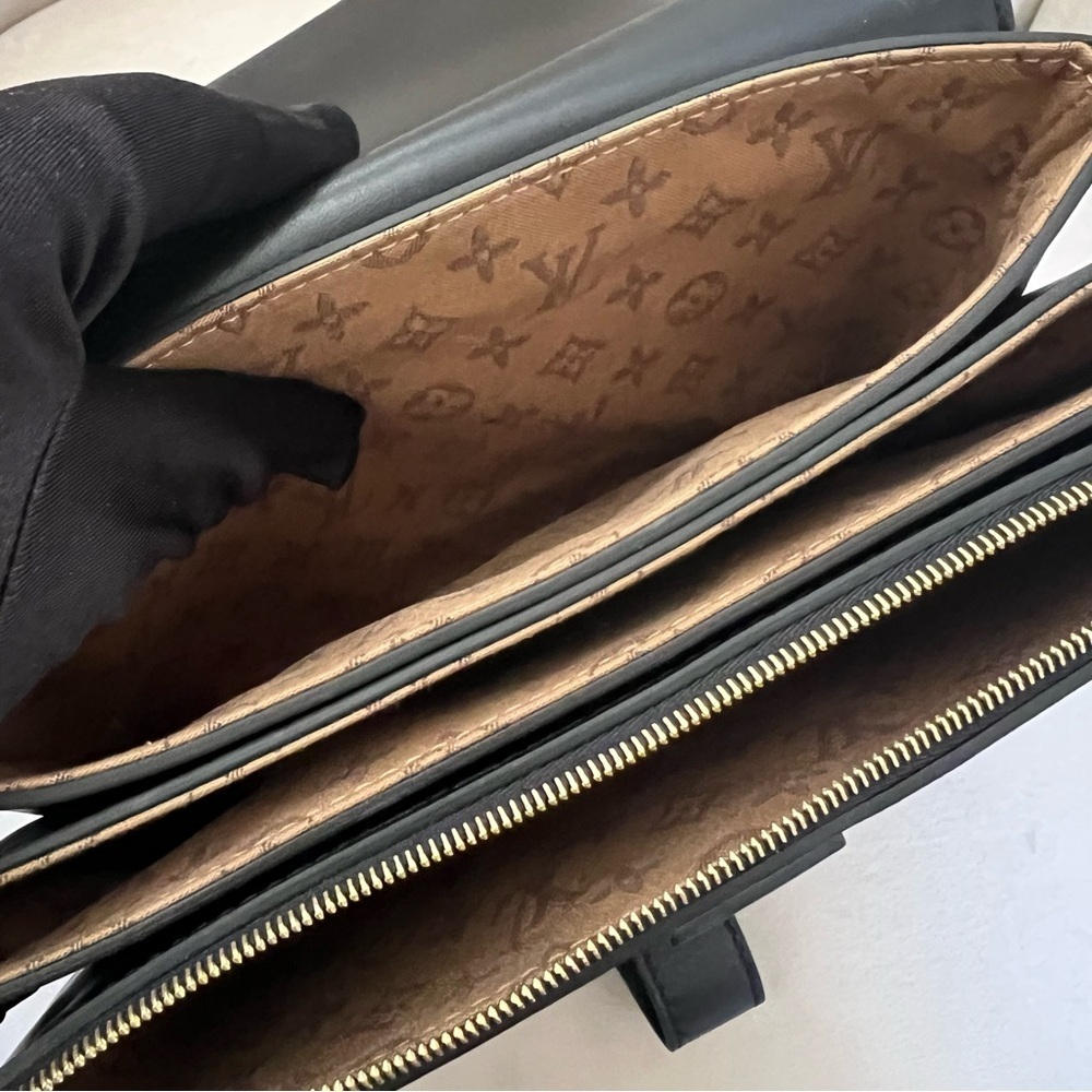 Louis Vuitton Black Calfskin Rendez-Vous Adjustable Shoulder Strap Bag AuthPurse - Picture 12 of 15